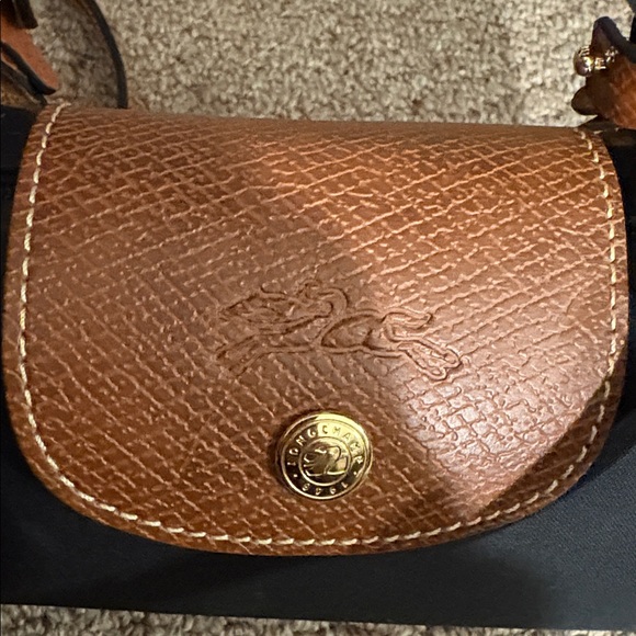 Longchamp Stunning Adjustable Crossbody ❤️ - Picture 3 of 7